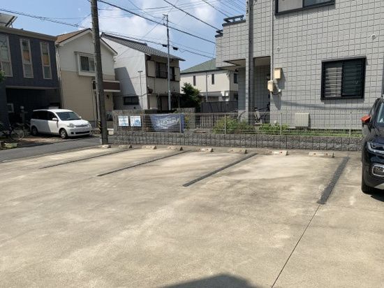 駐車場　駐車場完備です