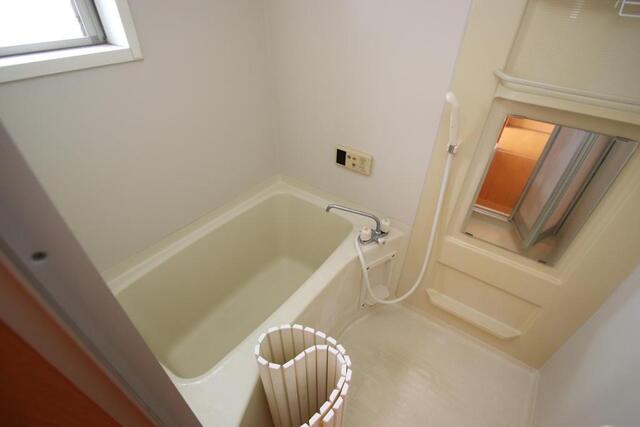 バス・シャワールーム　バス／シャワー