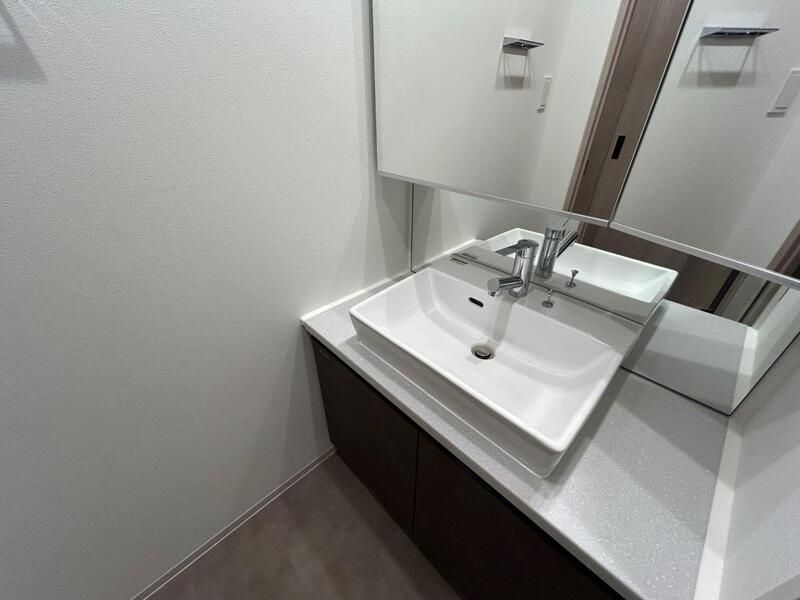 洗面設備　コンパクトで使いやすい洗面所