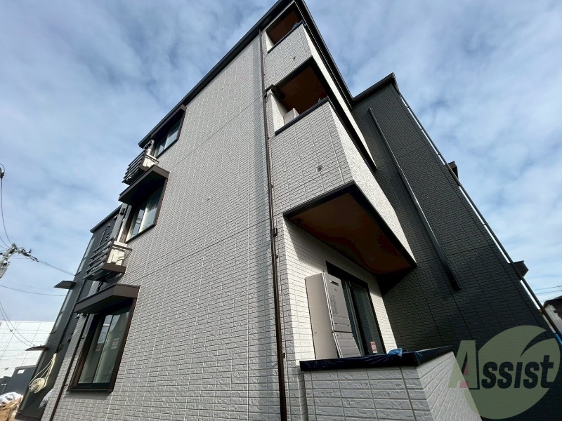 玄関　※建築中