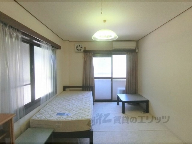 居室・リビング　居室