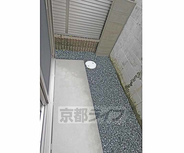 バルコニー　広々したテラスバルコニーです。