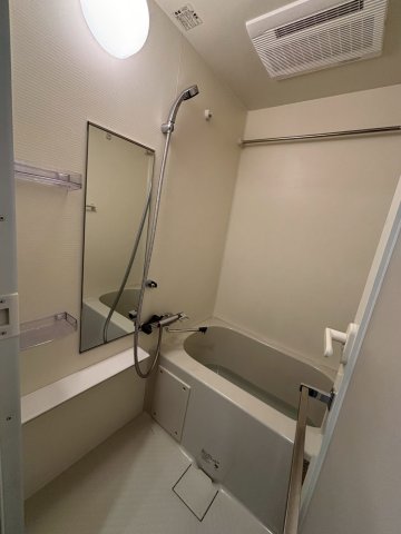 バス・シャワールーム　日々の疲れを癒すお風呂付です