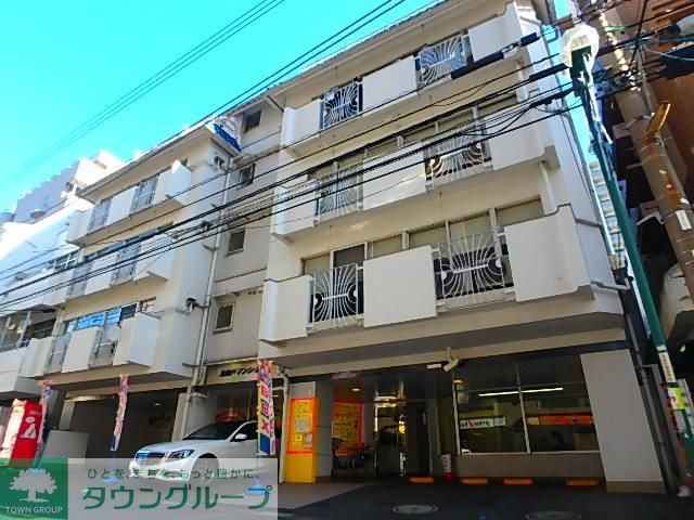 駐車場　室内洗濯機置場