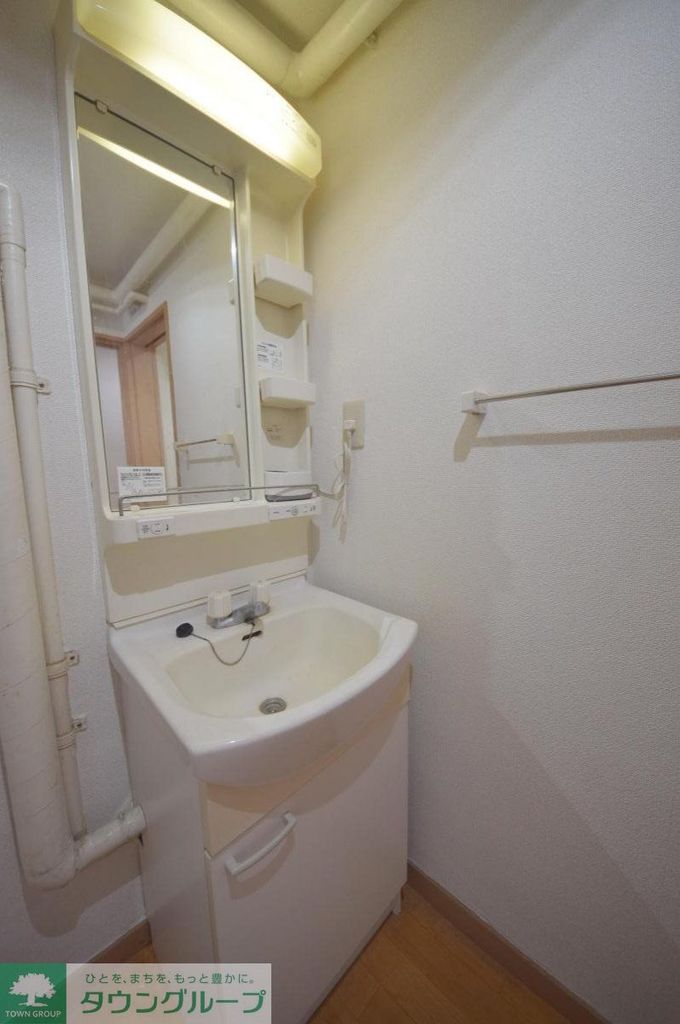 洗面設備　※同建物別号室設備施工例　現況優先