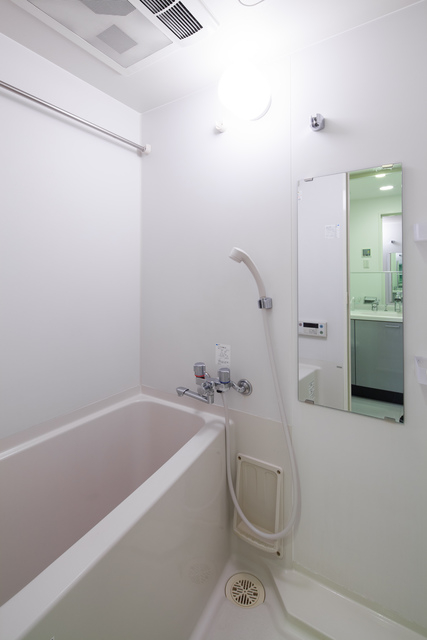 バス・シャワールーム