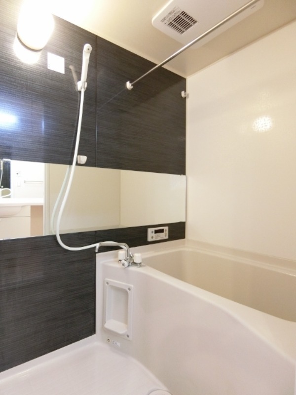 バス・シャワールーム　図面と現状に相違がある場合には現状を優先