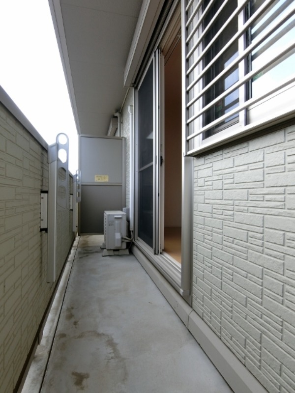 バルコニー　図面と現状に相違がある場合には現状を優先