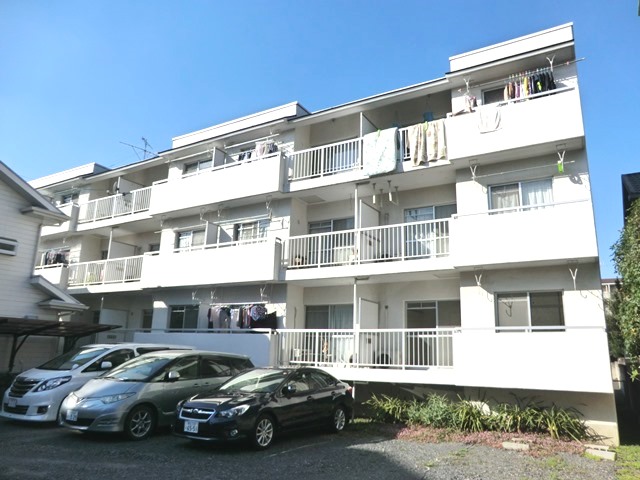 建物外観　★ＲＣ造３階建てマンション！外観です★