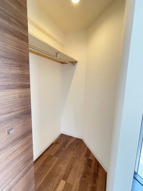 収納　ウォークインクローゼットです♪