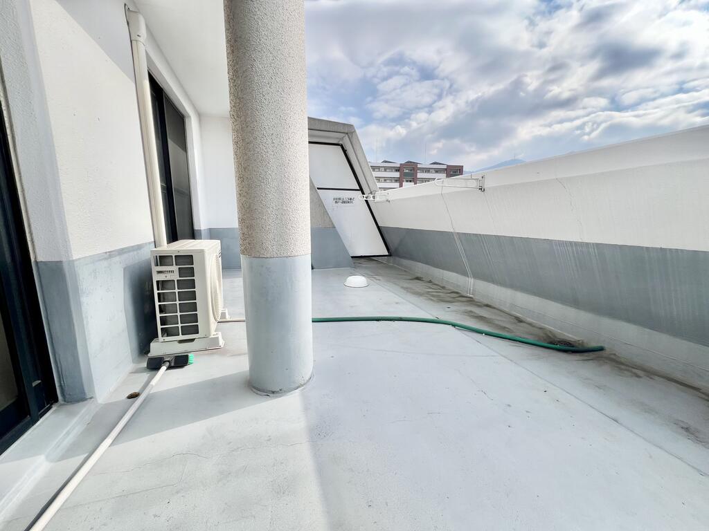 バルコニー　※同物件、別号室の写真
