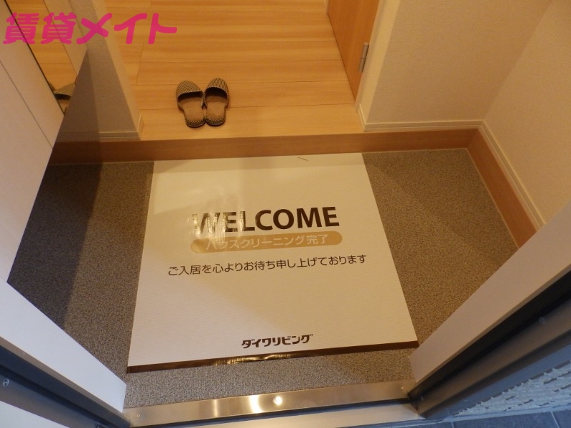 玄関　同型参考写真