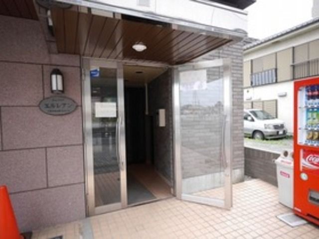 エントランス　★お部屋探しは株式会社タウンハウジング東京まで★