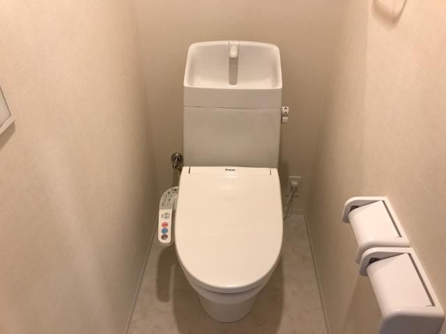 トイレ　シャワー付トイレ