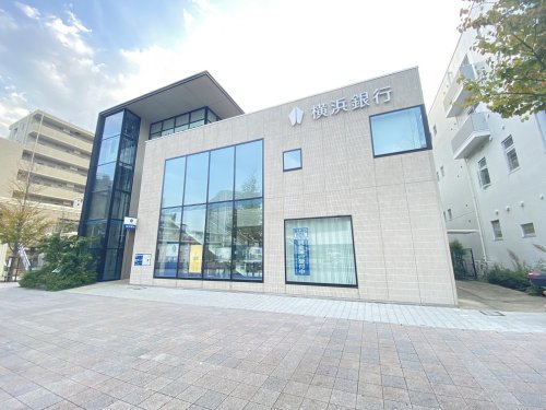 銀行　横浜銀行 海老名駅前支店（銀行）まで1556m