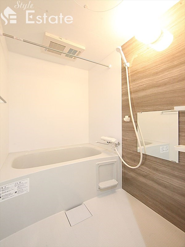 バス・シャワールーム　バスルーム