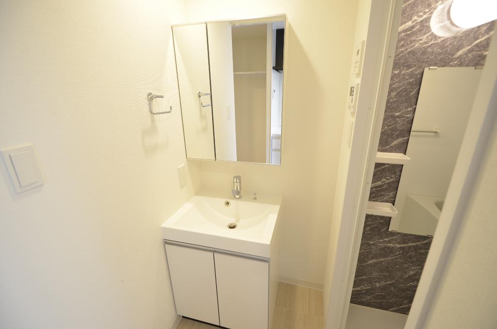 洗面設備　洗髪洗面化粧台