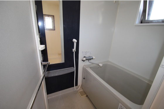 バス・シャワールーム　※掲載写真は同マンション別部屋参考写真となります。