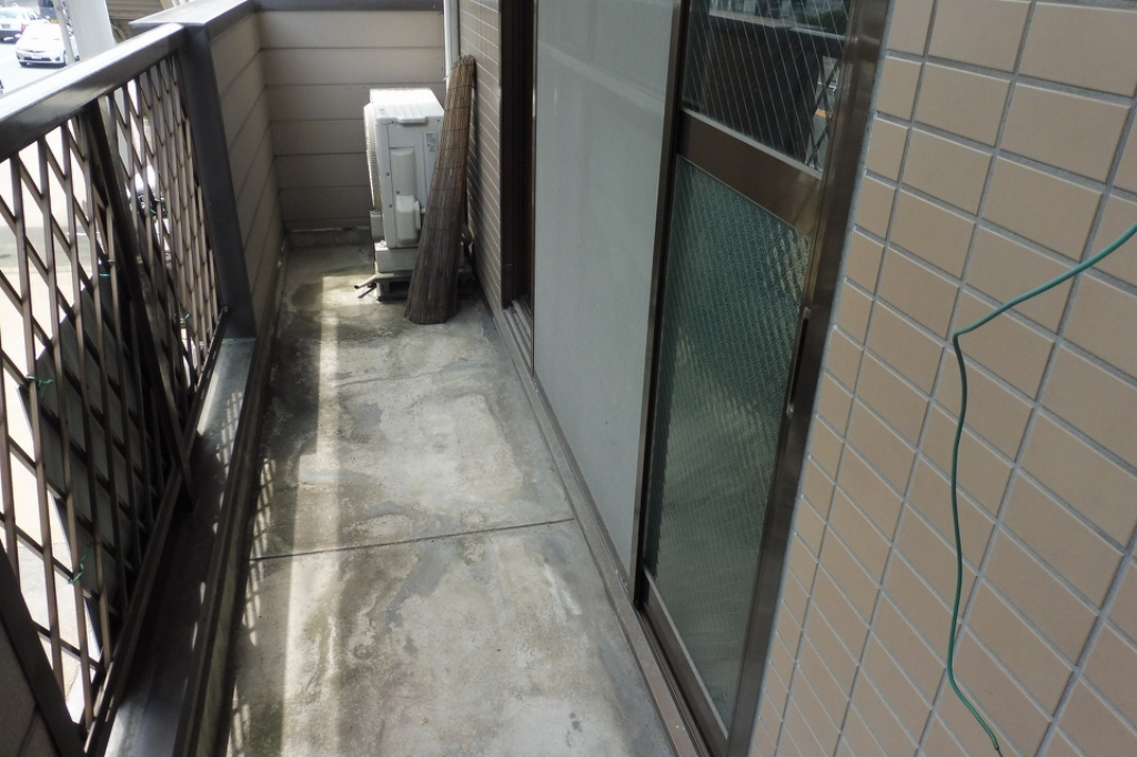 バルコニー　バルコニー