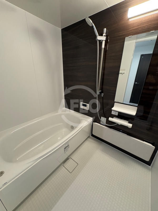 バス・シャワールーム　HIT KITATANABE SIX　風呂