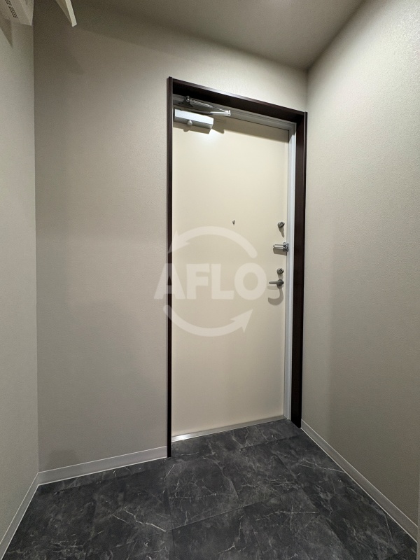 玄関　HIT KITATANABE SIX　玄関