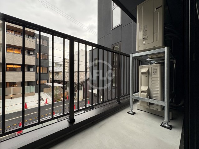 バルコニー　HIT KITATANABE SIX　バルコニー