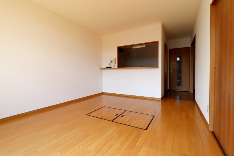 居室・リビング　図面と現状に相違がある場合には現状を優先