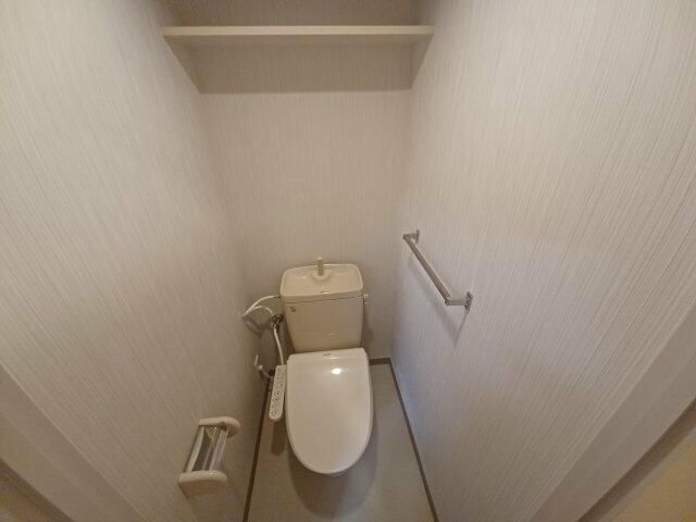 トイレ　別号室参考写真