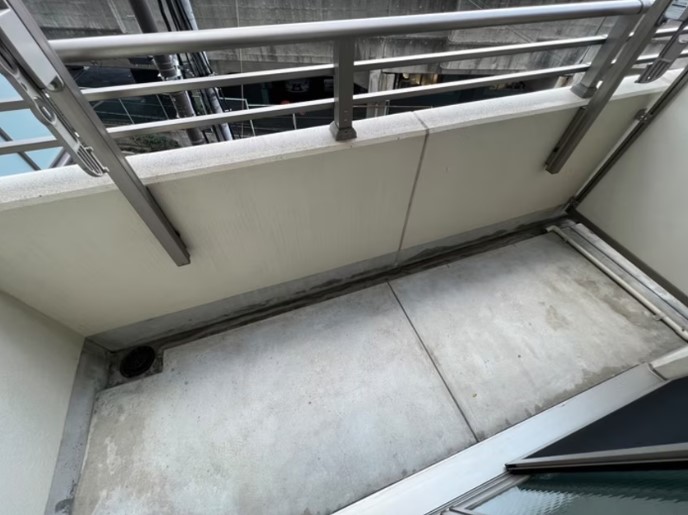 バルコニー　内装は別部屋の参考写真です。