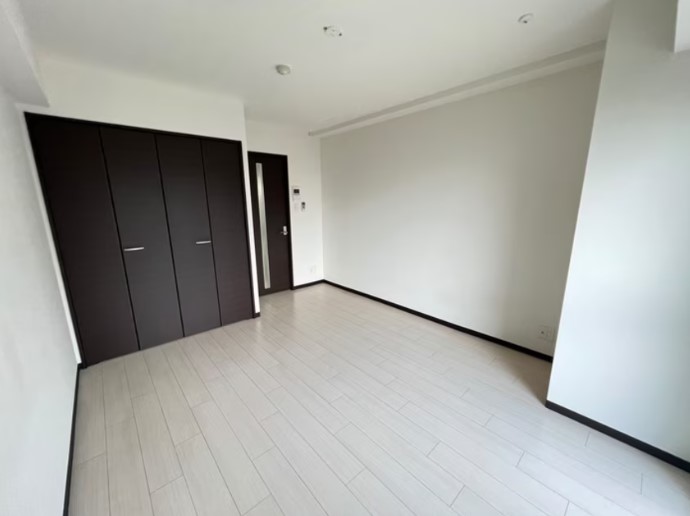 居室・リビング　内装は別部屋の参考写真です。