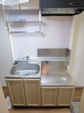 キッチン　104号室の写真です。