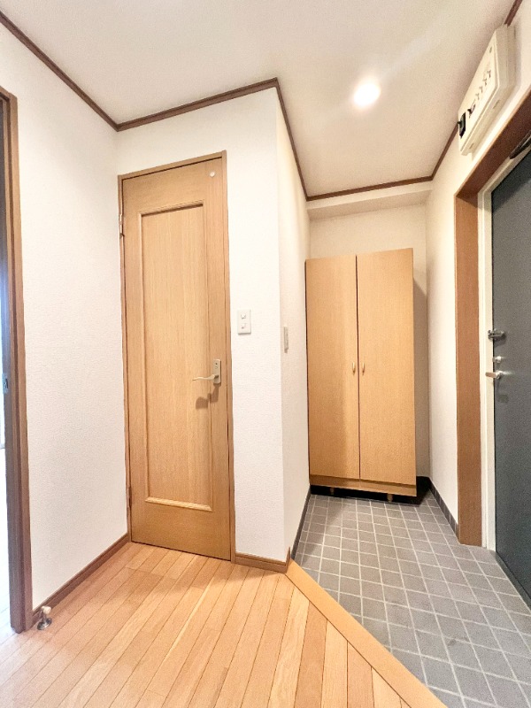 玄関　シューズボックスあり！