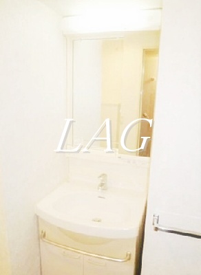 洗面設備　洗面台です。