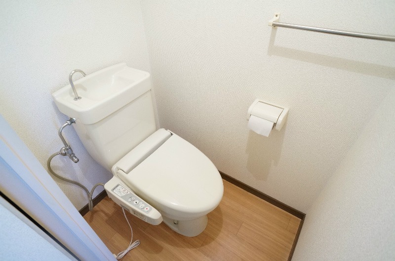 トイレ　別号室