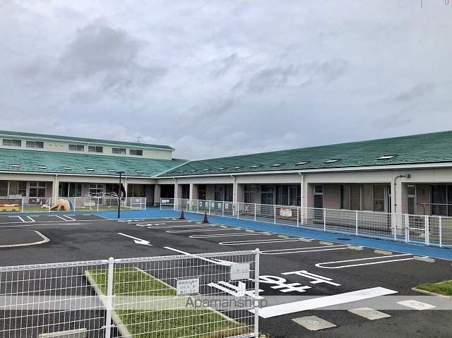 幼稚園・保育園　富里市立葉山こども園（幼稚園・保育園）まで652m