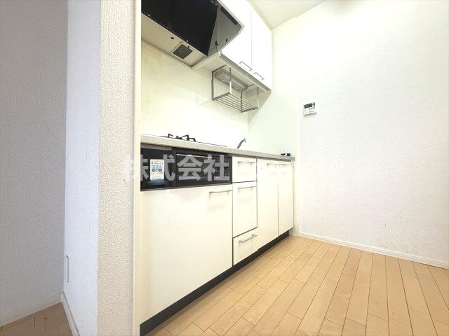 キッチン　コンパクトなキッチンで掃除もラクラク