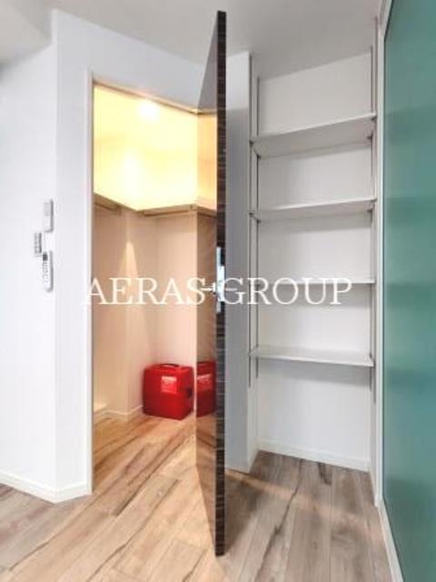 収納　ウォークインクローゼット