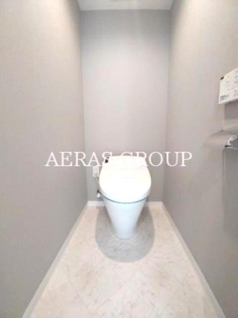 トイレ　温水洗浄便座