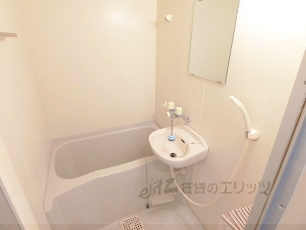 バス・シャワールーム　風呂