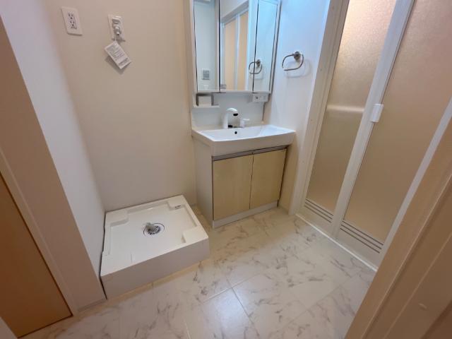 洗面設備　洗髪洗面化粧台