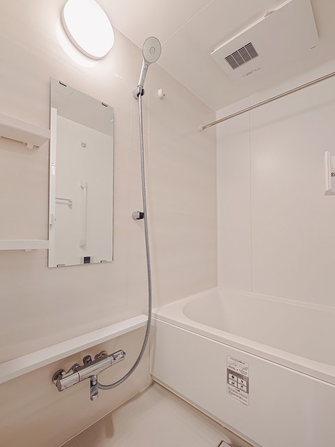 バス・シャワールーム　※写真は同タイプ住戸です。