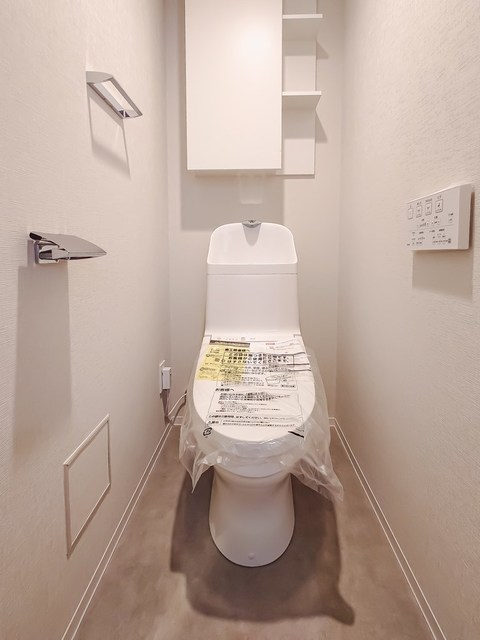 トイレ　※写真は同タイプ住戸です。