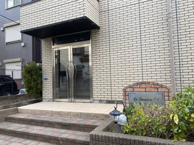 エントランス　エントランス