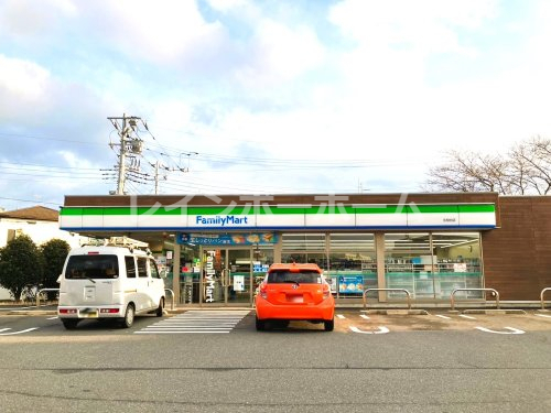 コンビニ　ファミリーマート 北柏台店（コンビニ）まで672m
