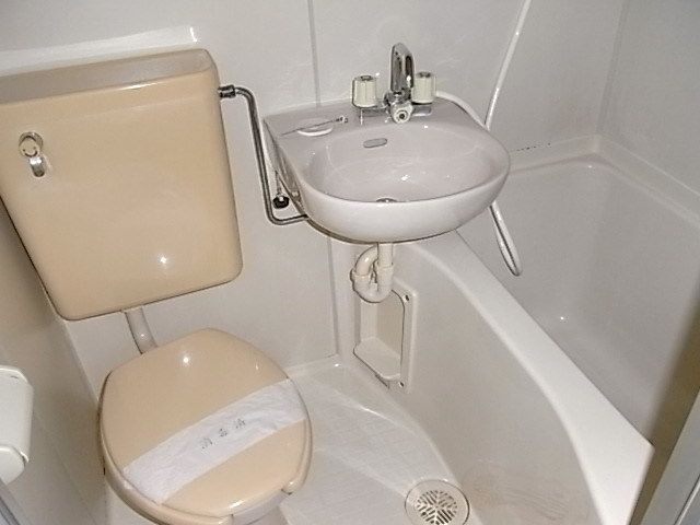 バス・シャワールーム　バスルーム