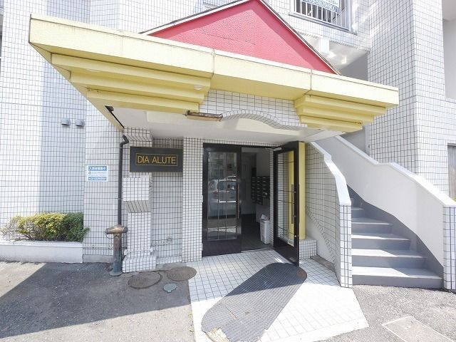 エントランス　★エントランスです★