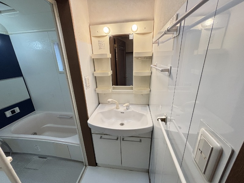 洗面設備　独立洗面台