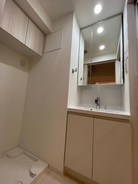洗面設備　※写真は同間取り別階のお部屋です