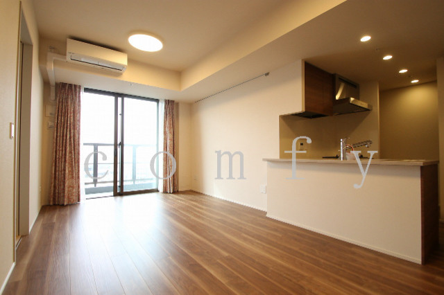 居室・リビング　広々としたリビング