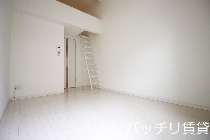 居室・リビング　別号室イメージの為、現状を優先致します。